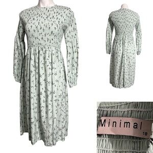 Long Sleeve Floral Dress in Light Green